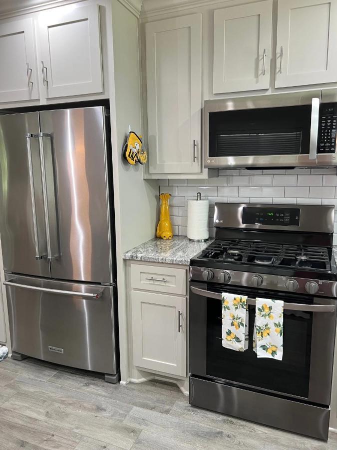 Kingwood Cottage - 10 Mins From Iah - Lake Front 험블 외부 사진