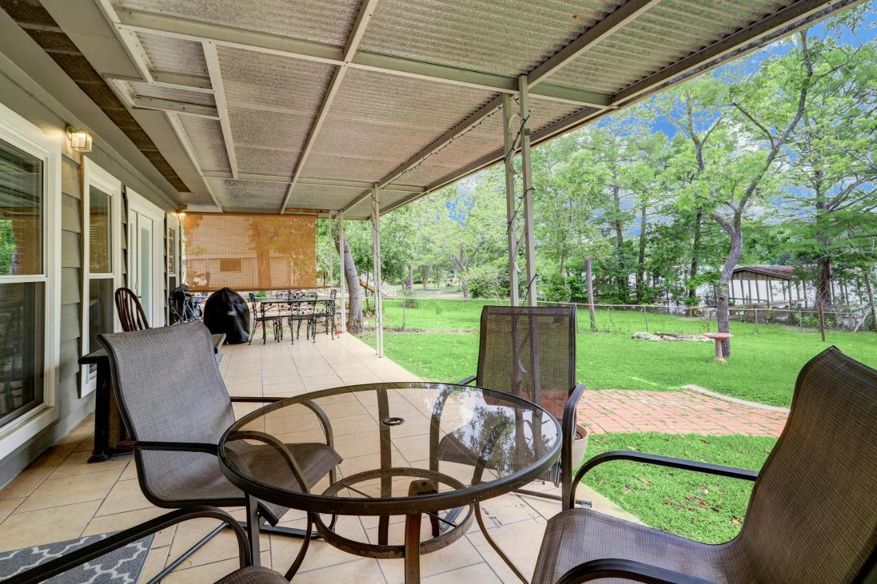 Kingwood Cottage - 10 Mins From Iah - Lake Front 험블 외부 사진